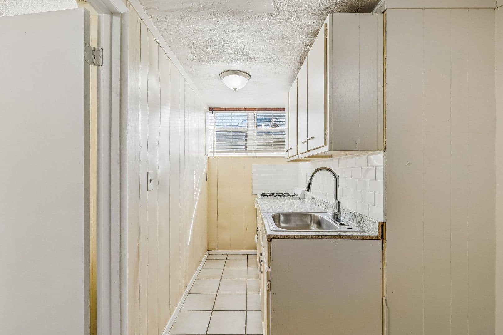 Oklahoma city Apartment: 518 nw 12th st