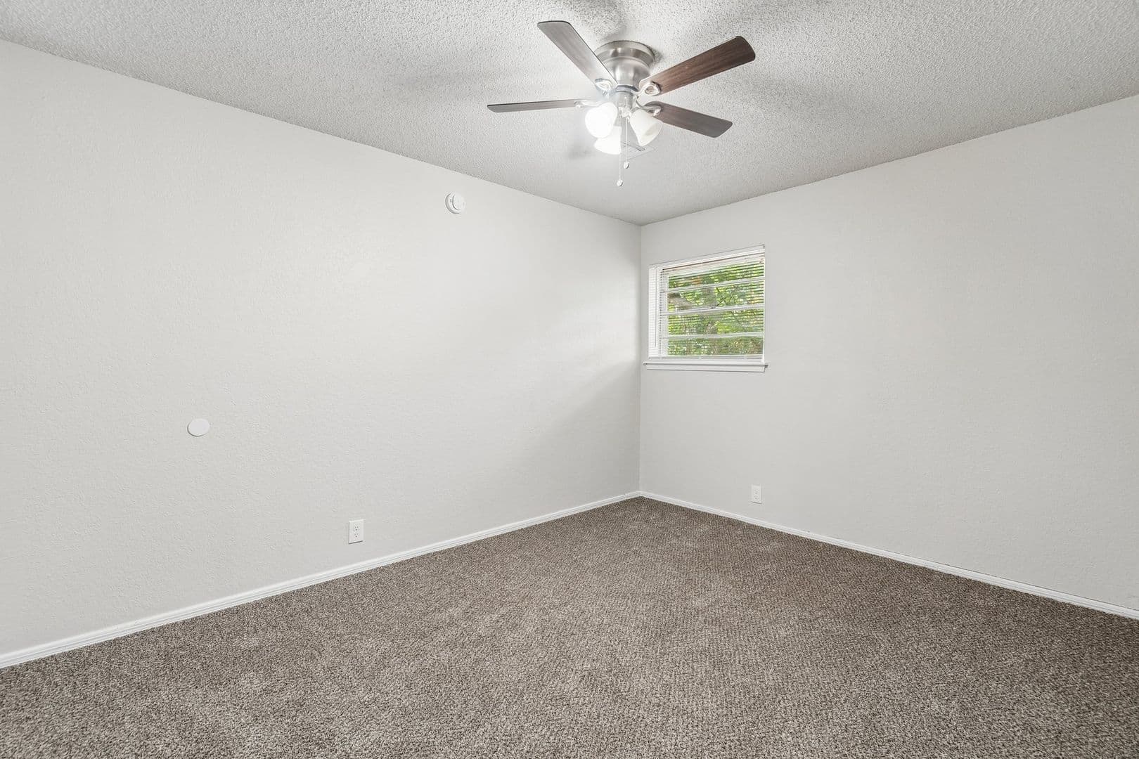 Edmond Apartment: Wynn Circle 3508/3510