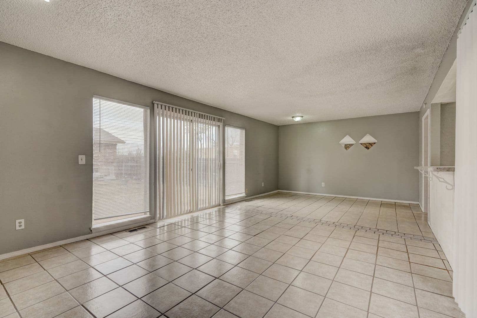 Midwest City Apartment: Bradfred Street 3815/3817