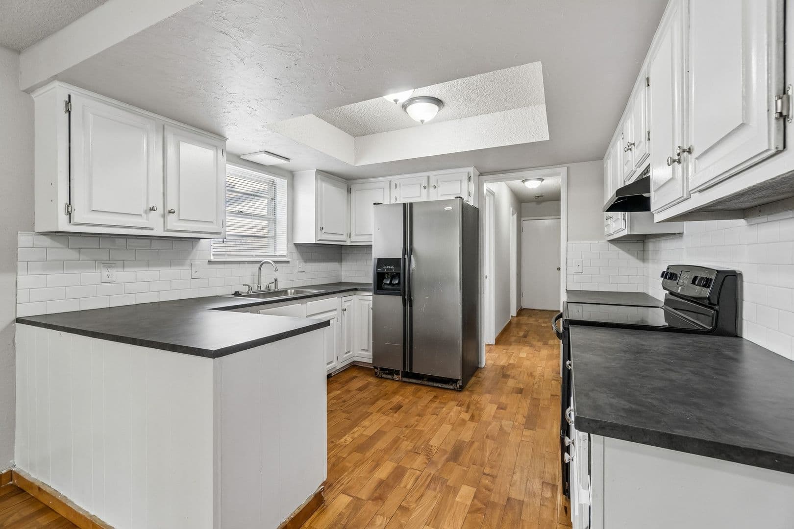 Edmond Apartment: Wynn Circle 3508/3510