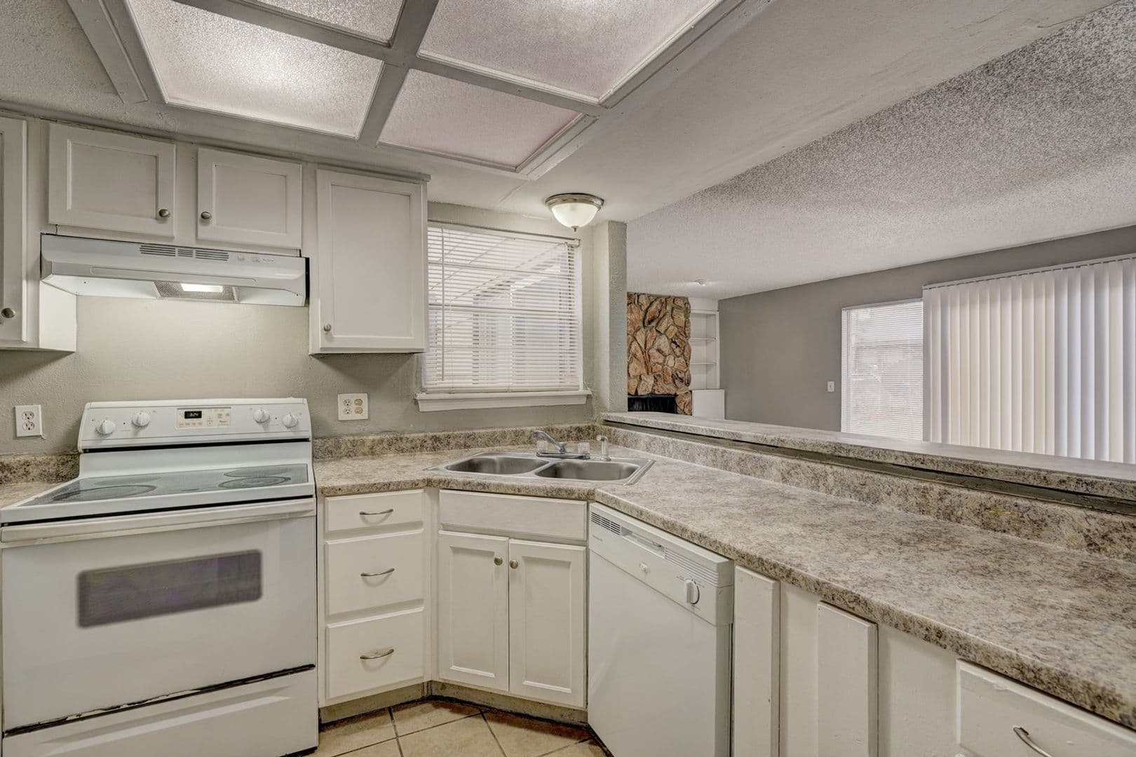 Midwest City Apartment: Bradfred Street 3815/3817
