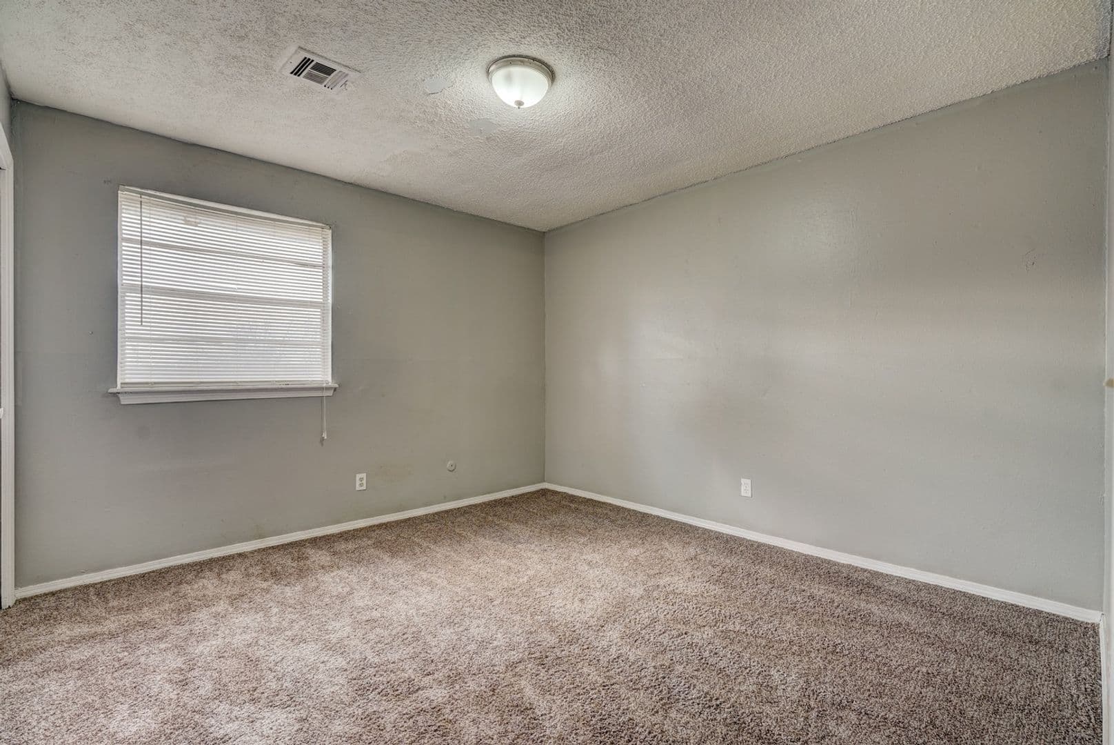 Midwest City Apartment: Bradfred Street 3815/3817