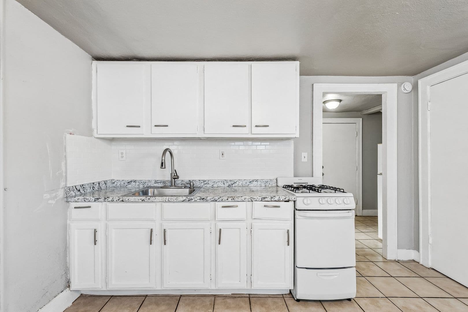 Oklahoma city Apartment: 518 nw 12th st