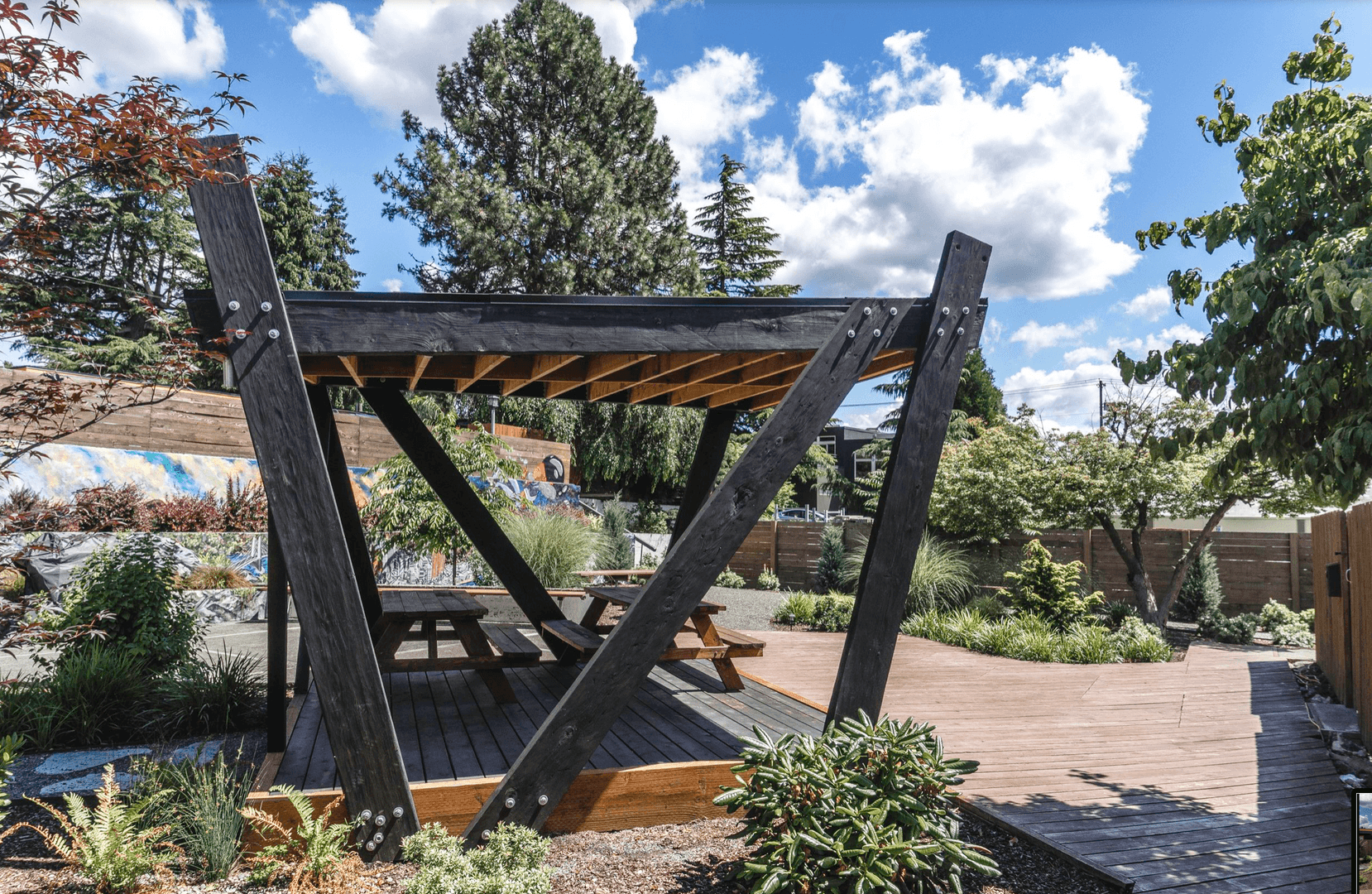 Portland Apartment: SE 27th Ave