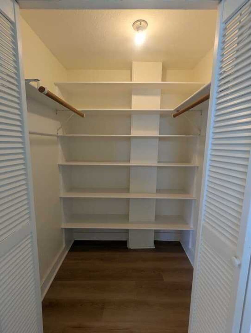 Portland Apartment: 2138 NE Halsey St.