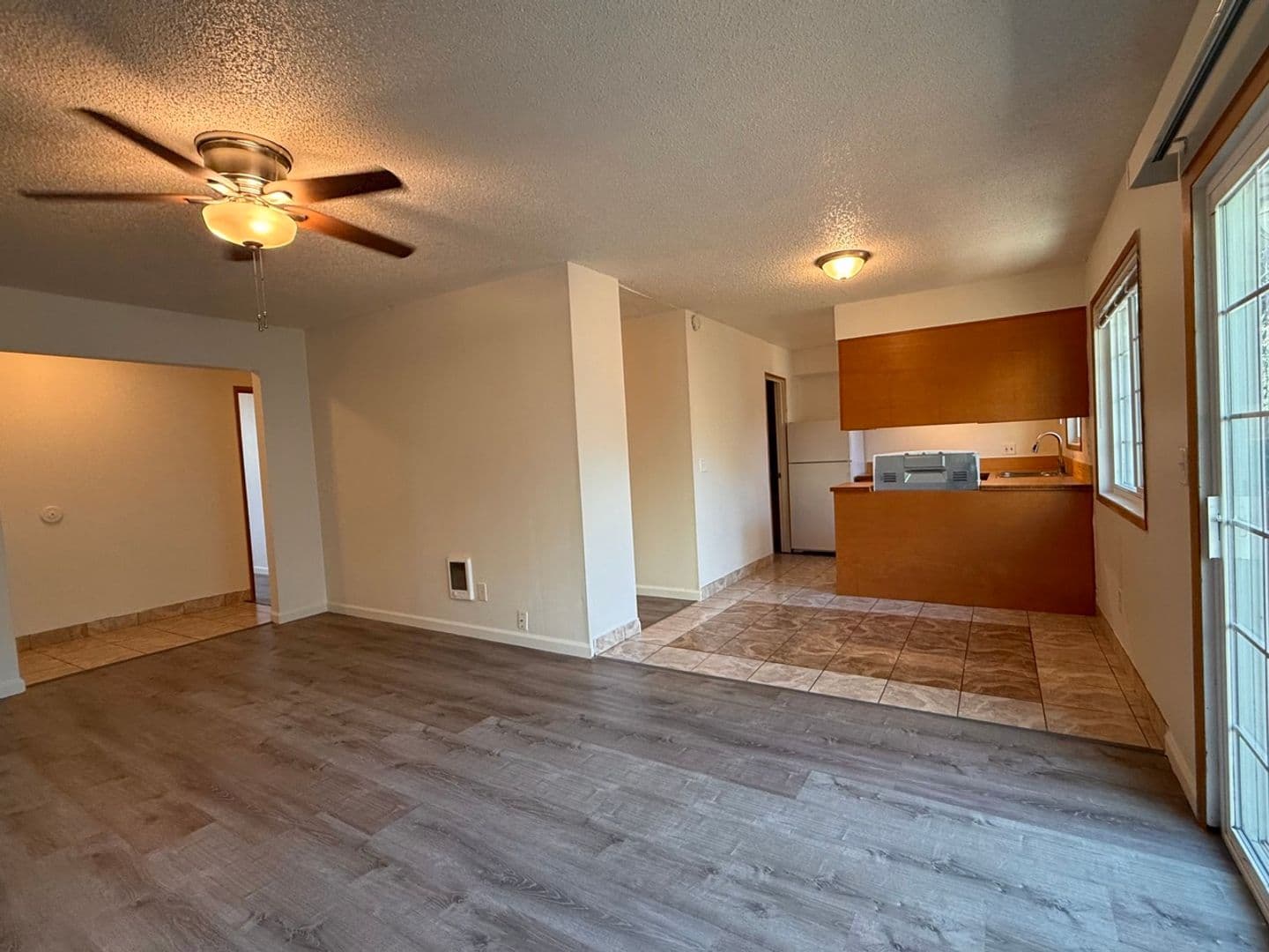 Portland Apartment: SE 40th Ave, 97202