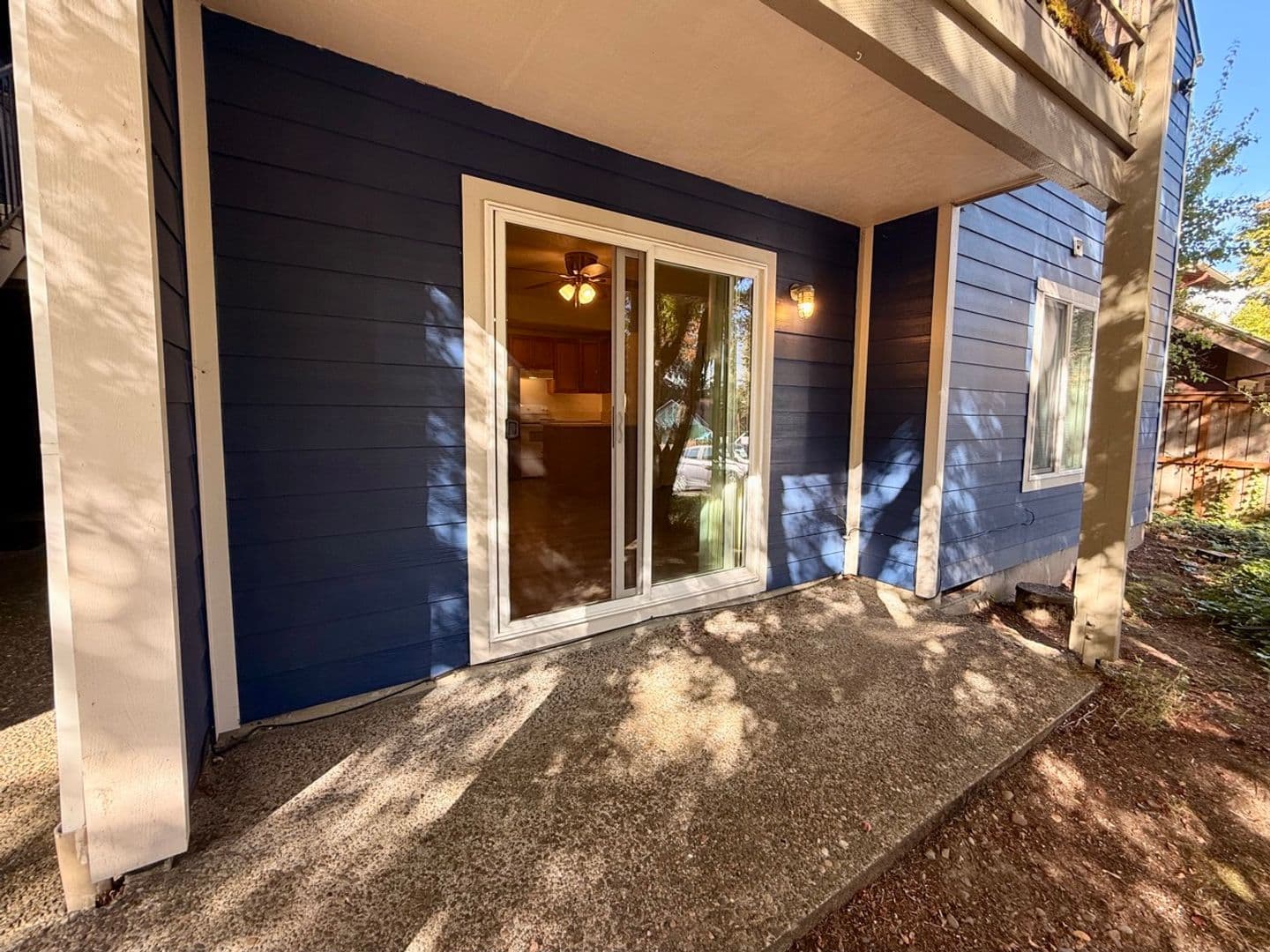 Portland Apartment: 2406 SW Dolph Ct, Portland, OR 97219
