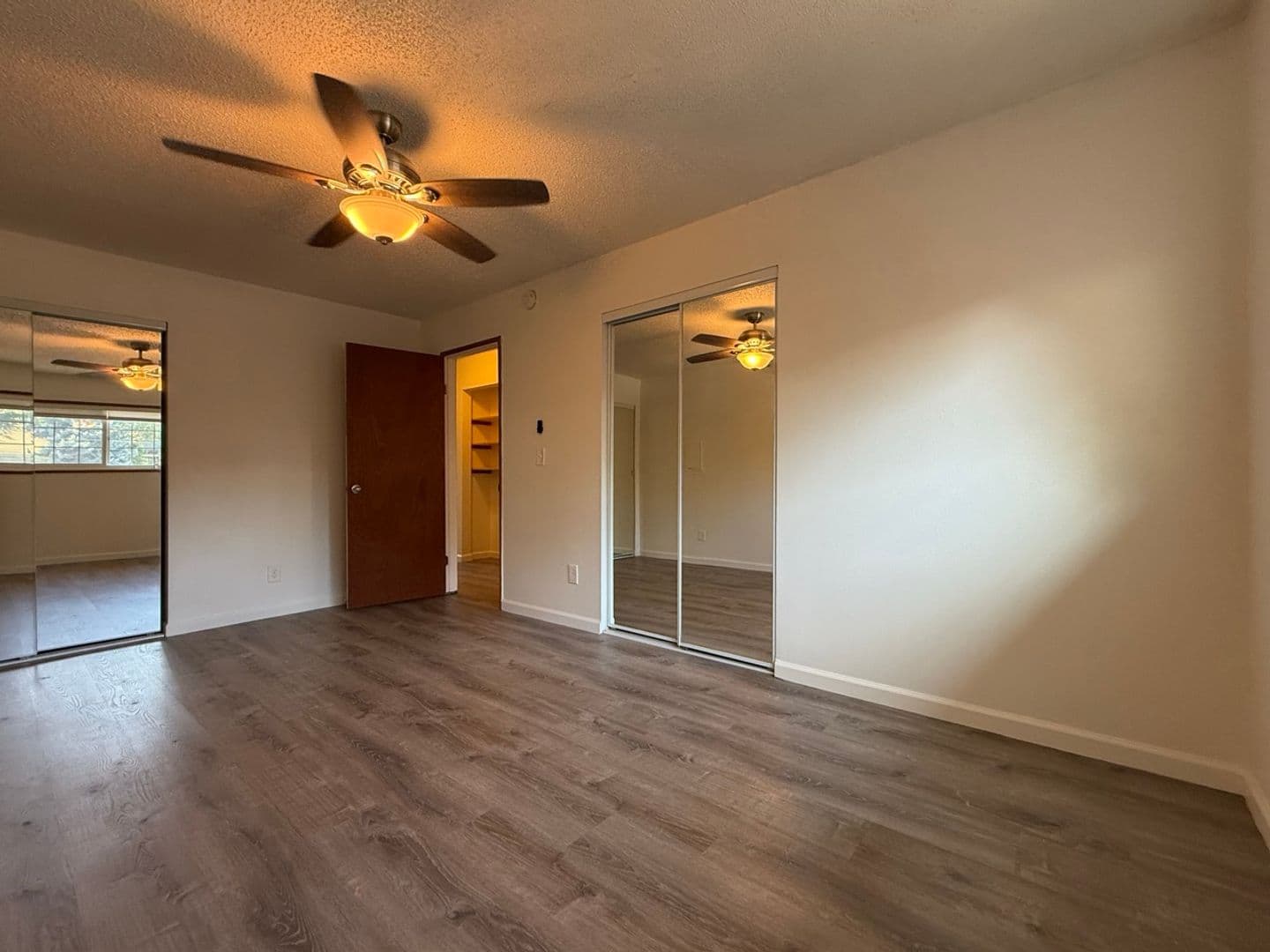 Portland Apartment: SE 40th Ave, 97202