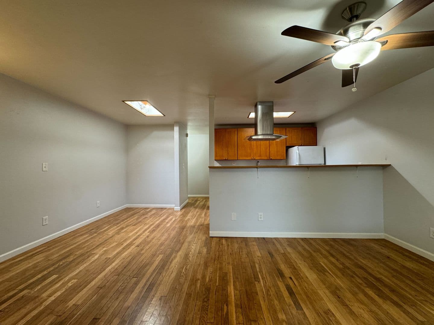 Portland Apartment: SE 27th Ave