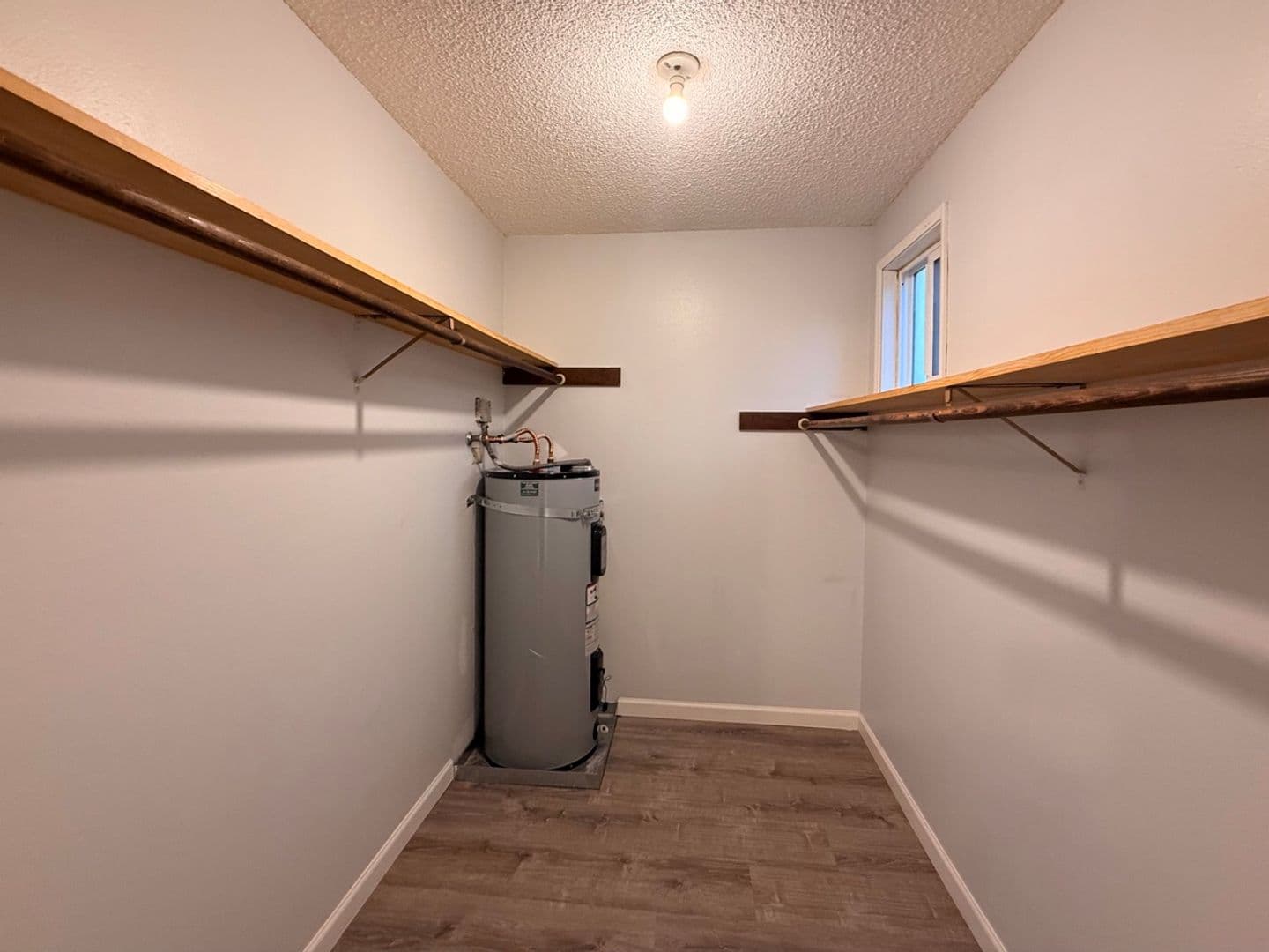 Portland Apartment: 2406 SW Dolph Ct, Portland, OR 97219