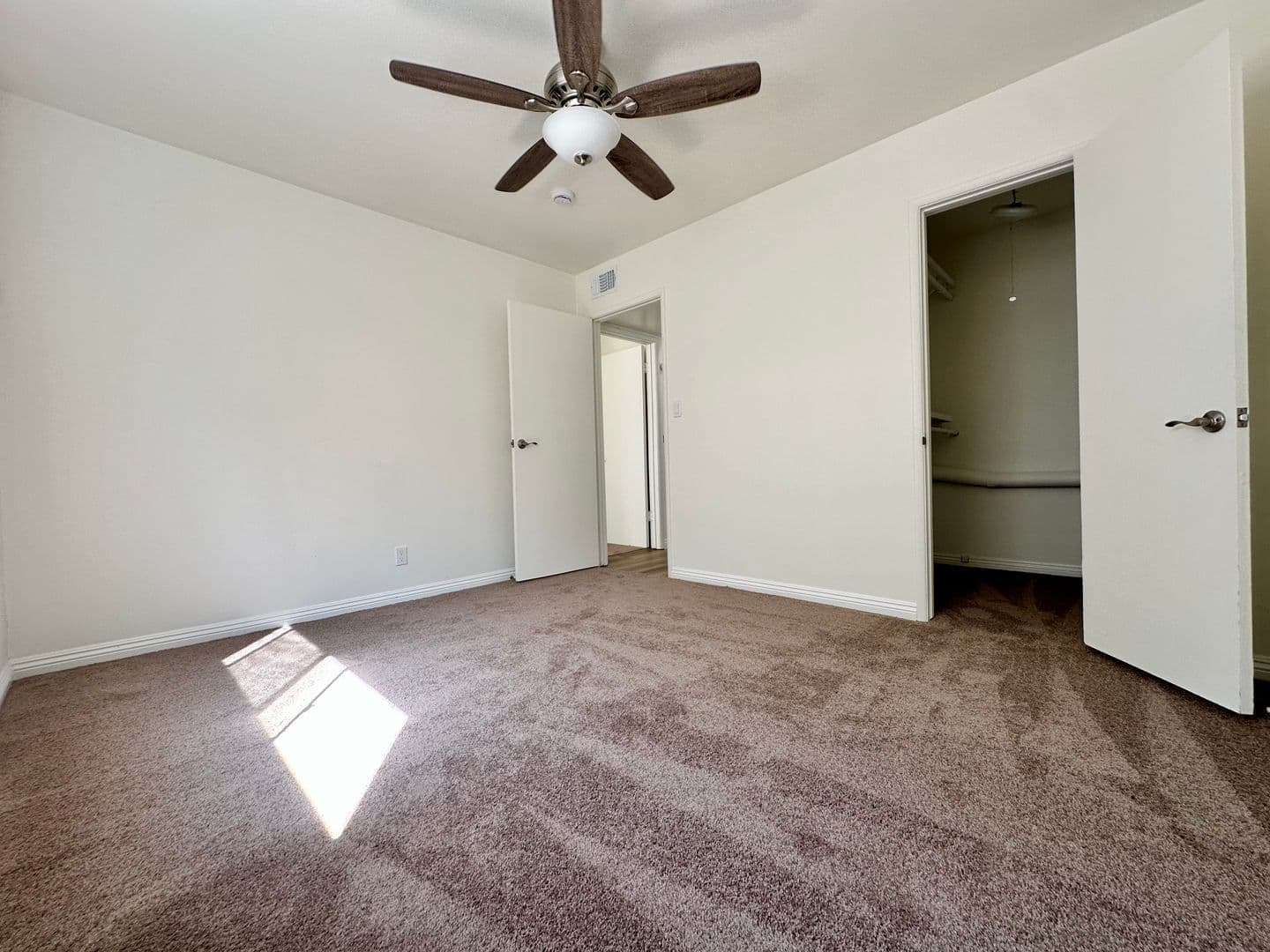 Lomita House: 25405 Cypress Street