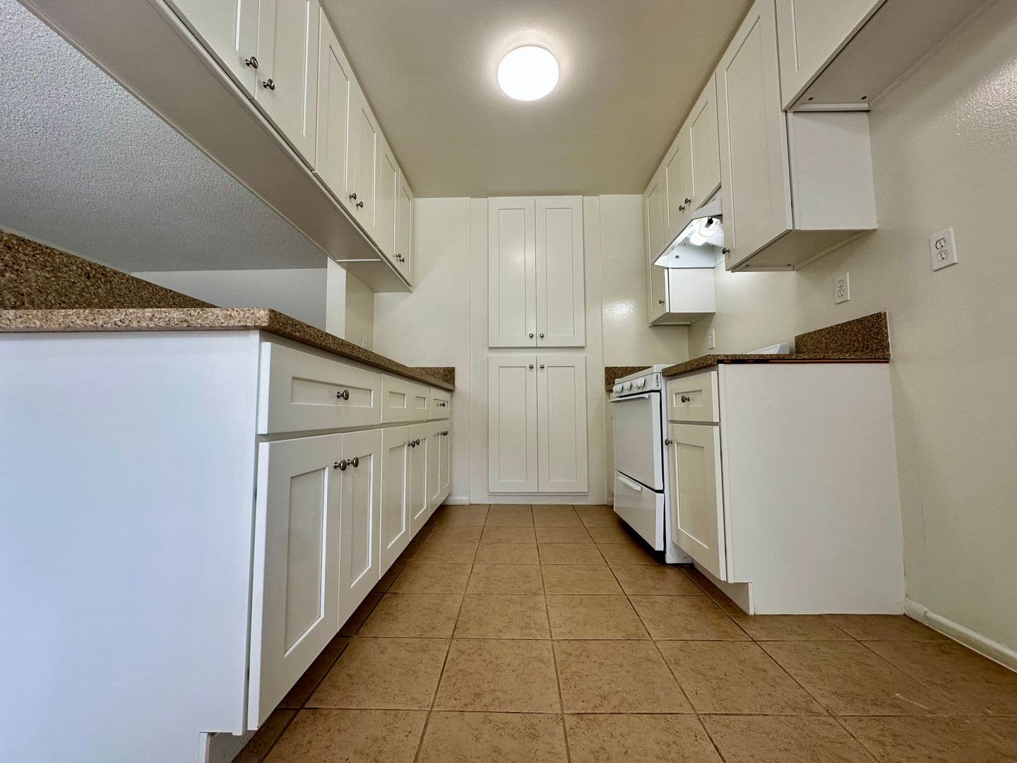 Hawthorne Apartment: 4141 Rosecrans Avenue