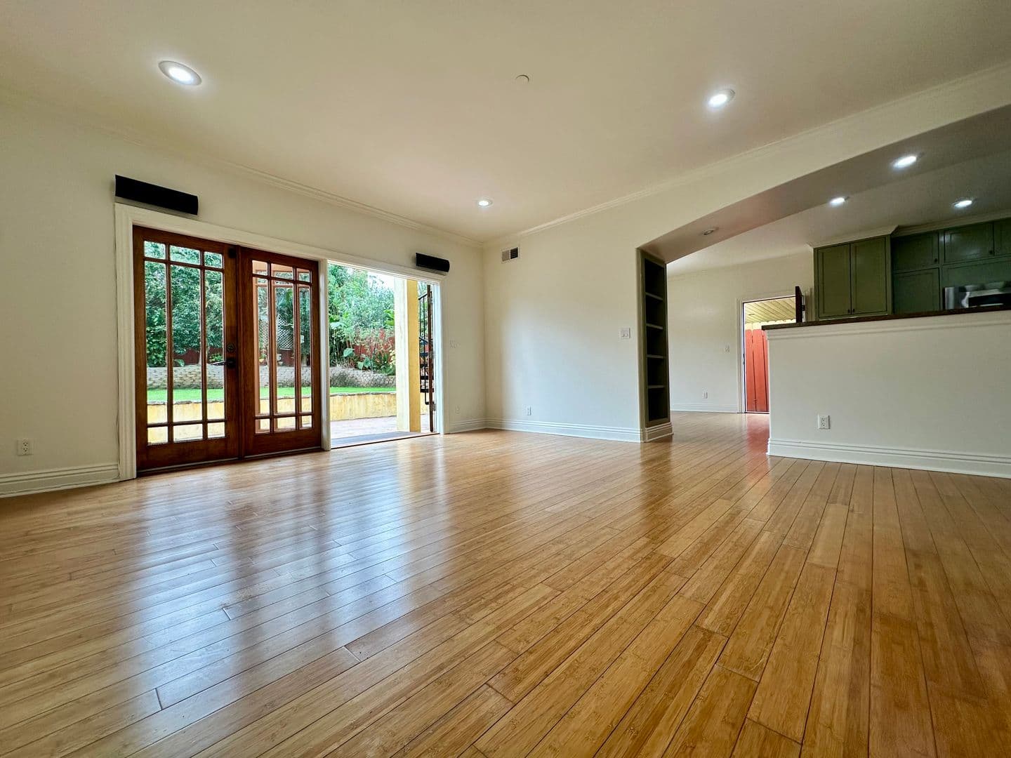 Redondo Beach House: 1431 S. Irena Avenue