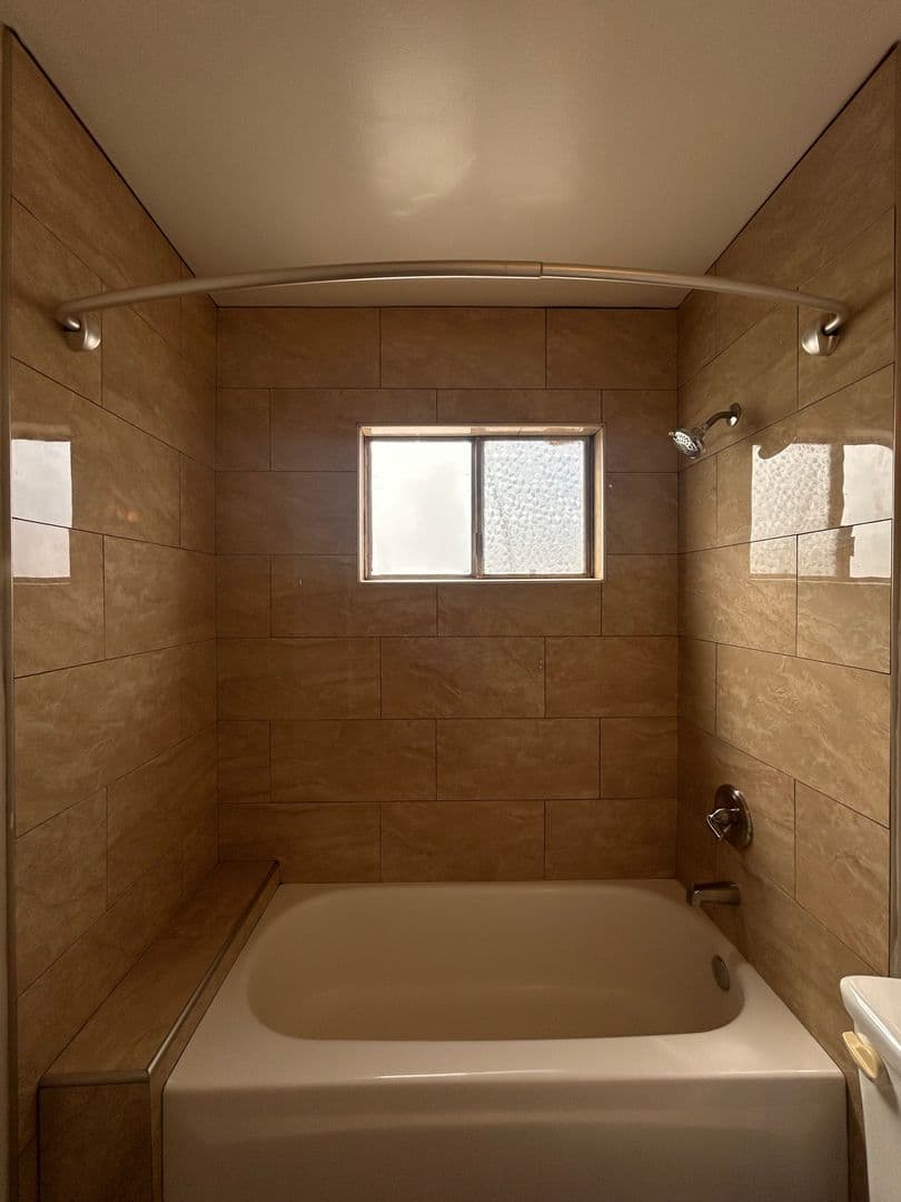 Inglewood Apartment: 220 W. Hillcrest Blvd.