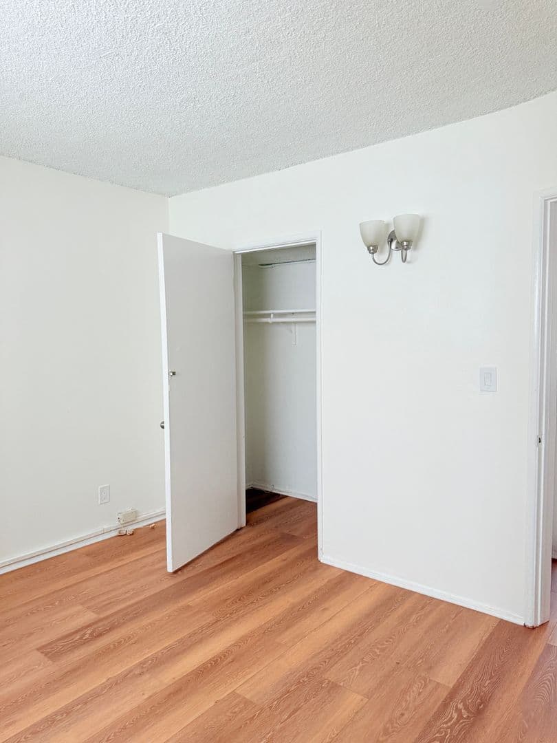 Lawndale Apartment: 4554 W. 173rd Street