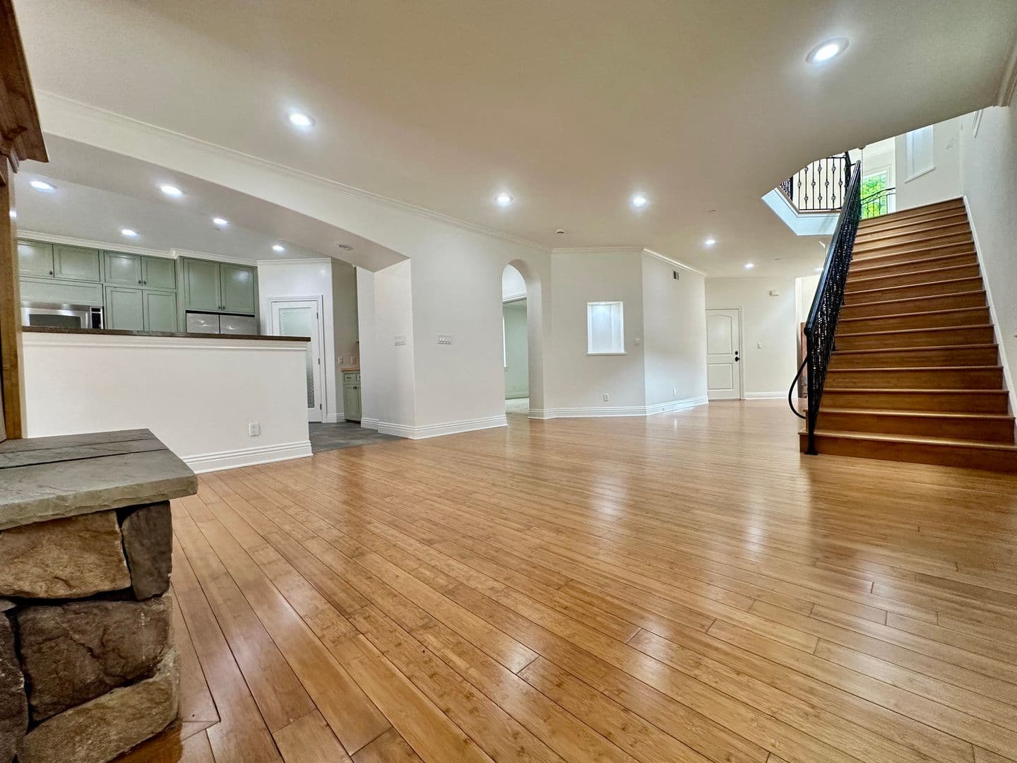 Redondo Beach House: 1431 S. Irena Avenue
