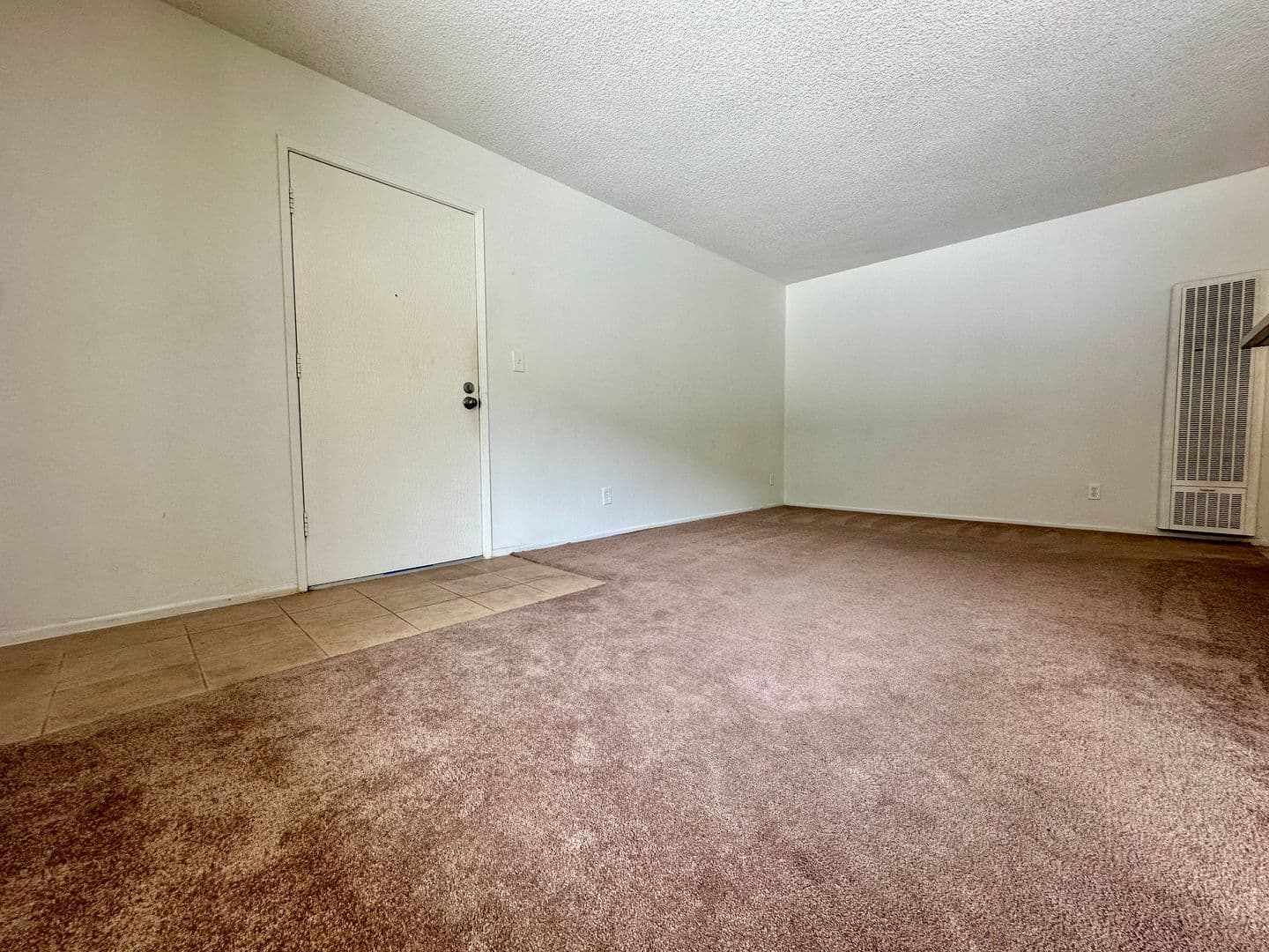 Hawthorne Apartment: 4141 Rosecrans Avenue