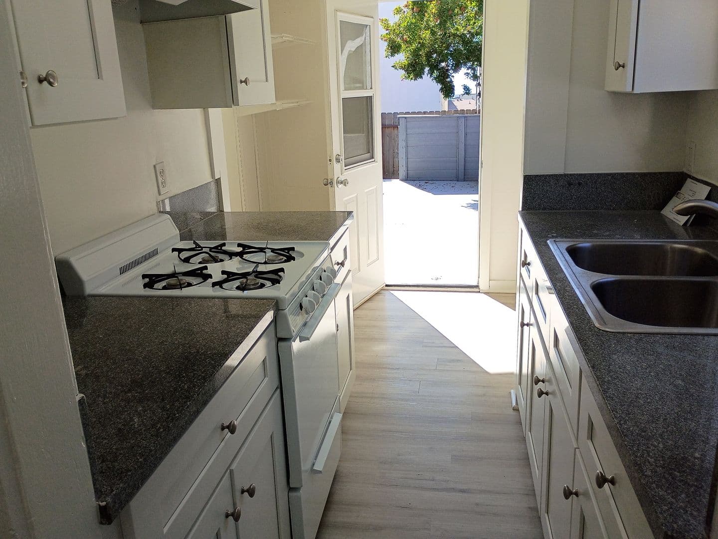 Hermosa Beach House: 859 Loma Drive