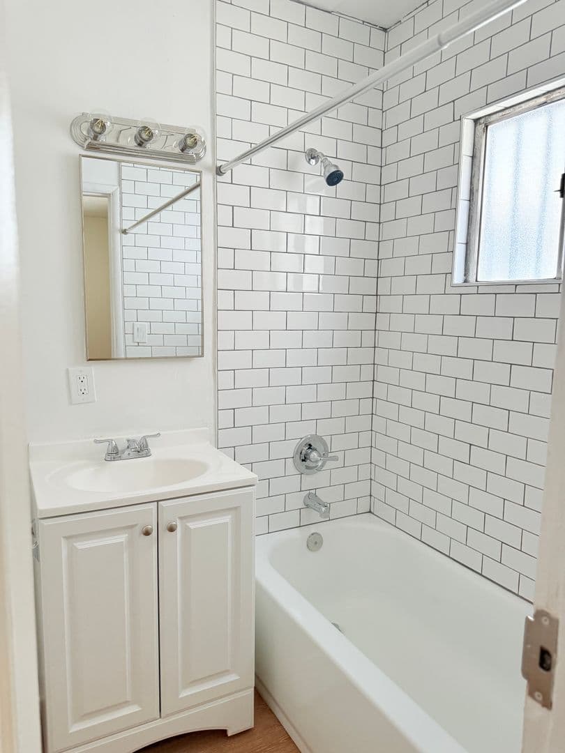 Lawndale Apartment: 4554 W. 173rd Street