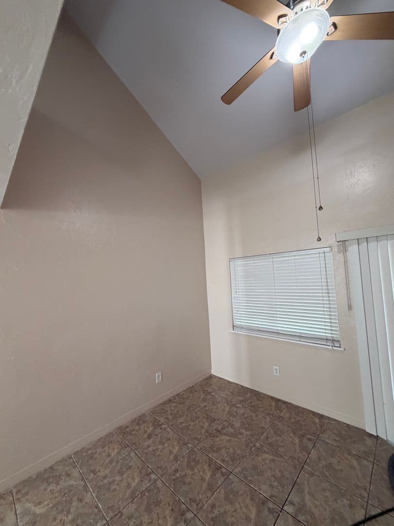 Jacksonville House: 1225 Songbird Lane