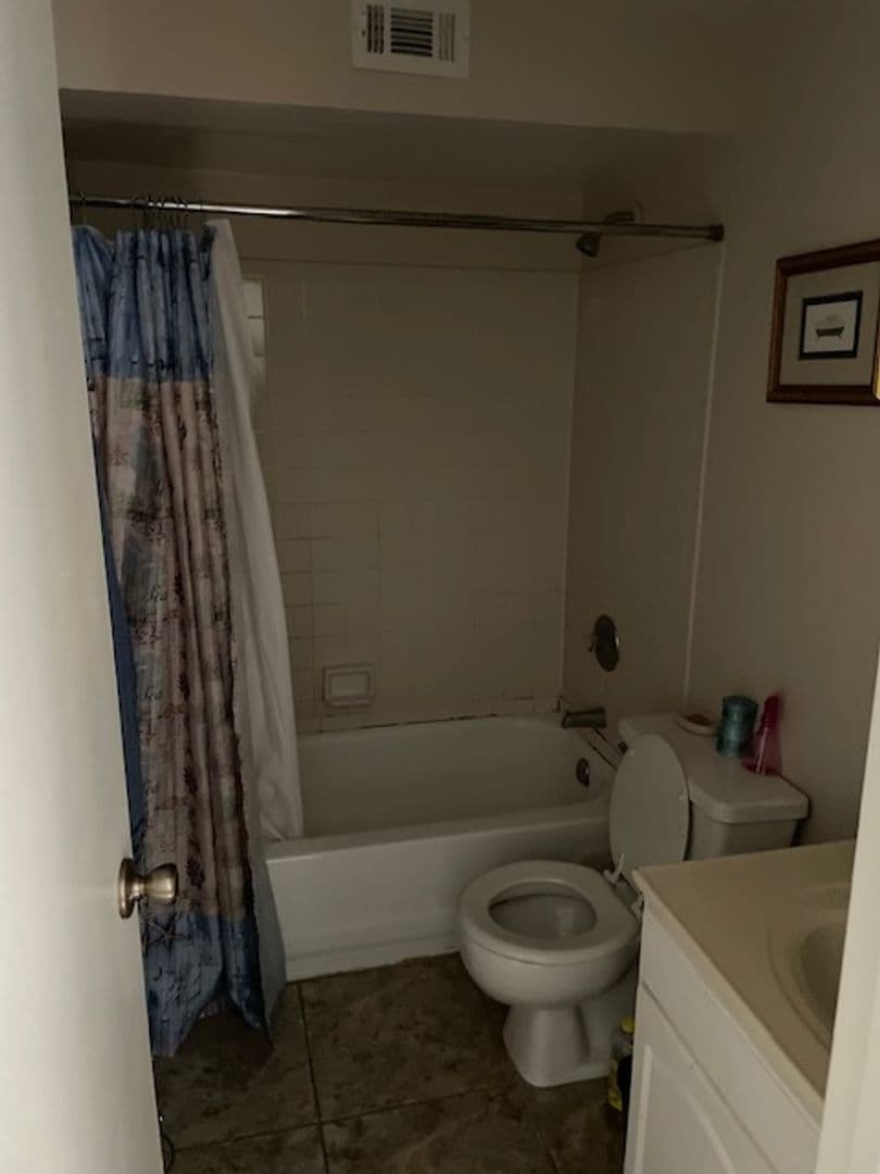 Jacksonville House: 1225 Songbird Lane