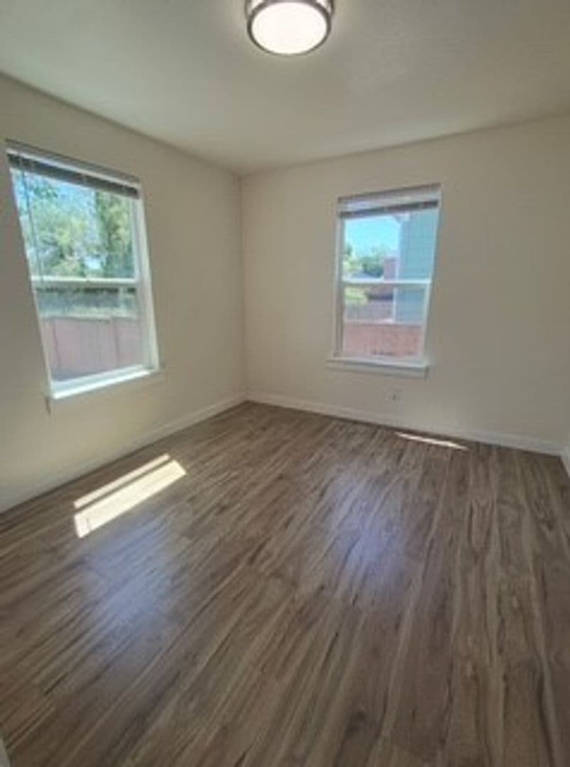 Eugene House: 2680 Edison St.