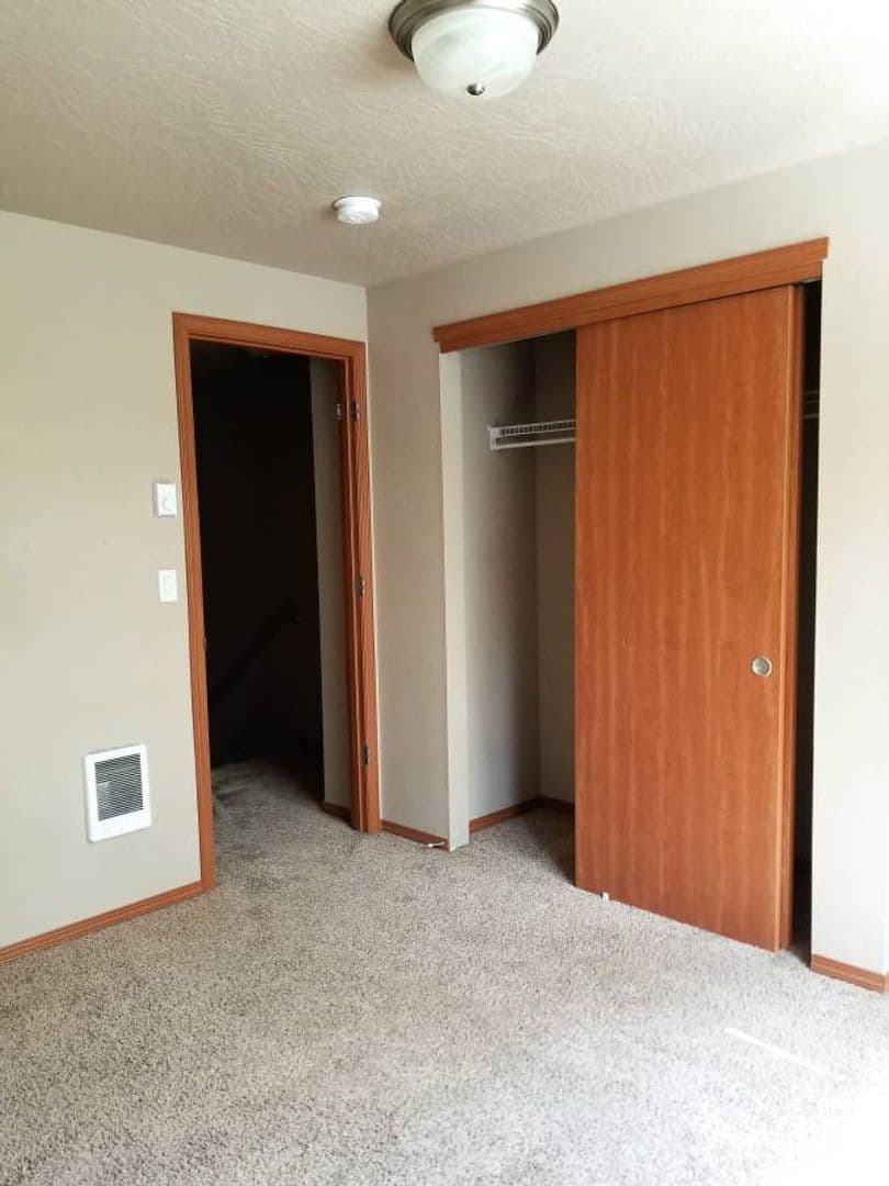 Eugene Apartment: 551 E. 14th Ave.