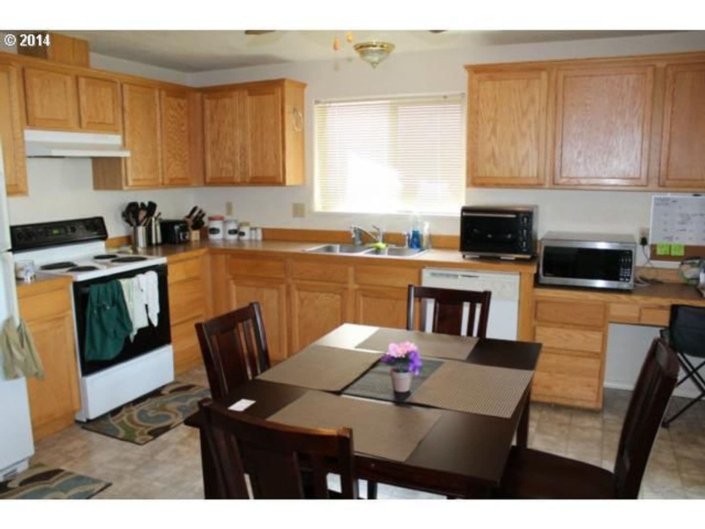 Cottage Grove Apartment: 680  Benjamin Ave.