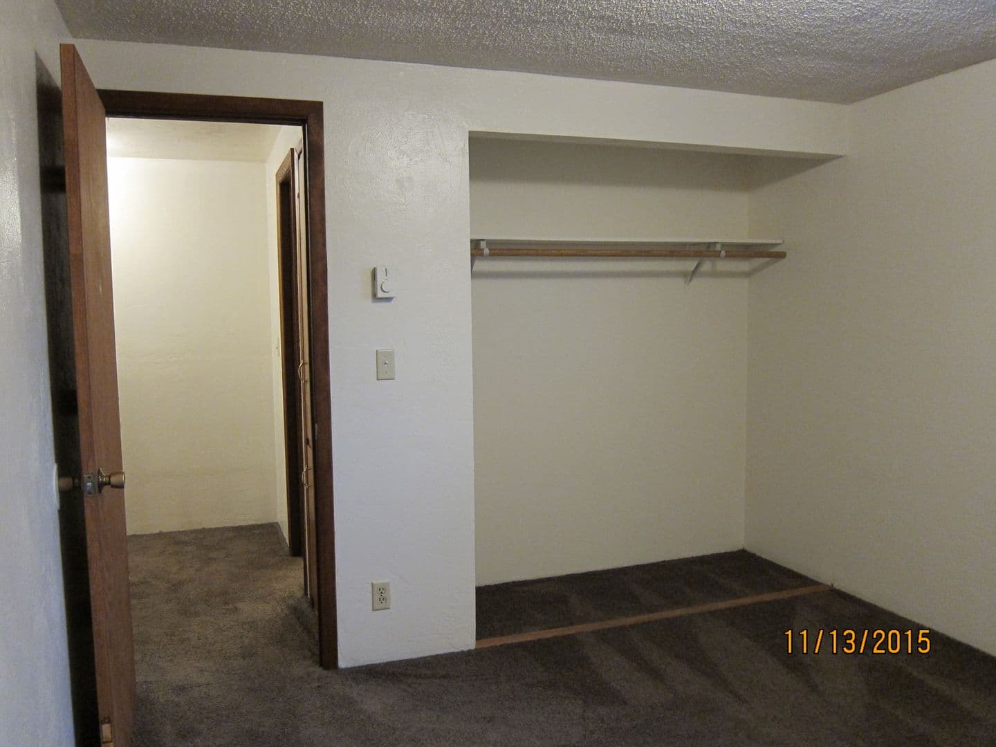 Junction City Apartment: 400 E. 6th Ave.