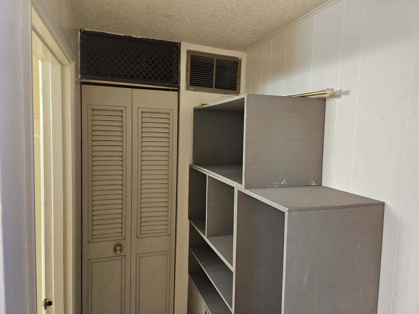 Eugene Apartment: 1230 W 7th Ave #03