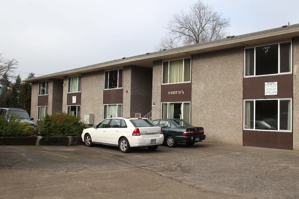 Eugene Apartment: 25 W. 30th & 2966 Willamette