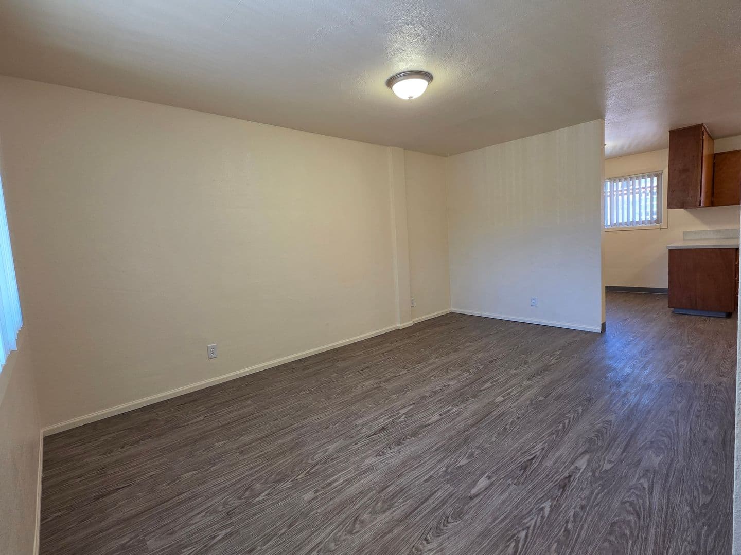 Eugene Apartment: 1840 Agate St.