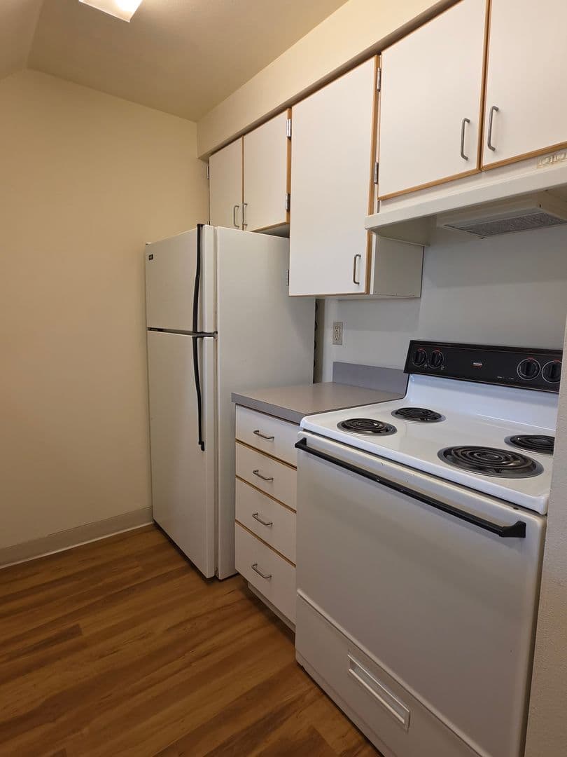 Eugene Apartment: 640 E. 15th Ave.