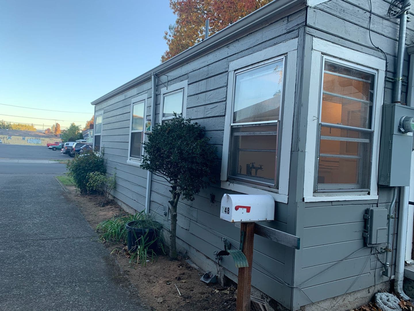 Eugene House: 748 W. 8th
