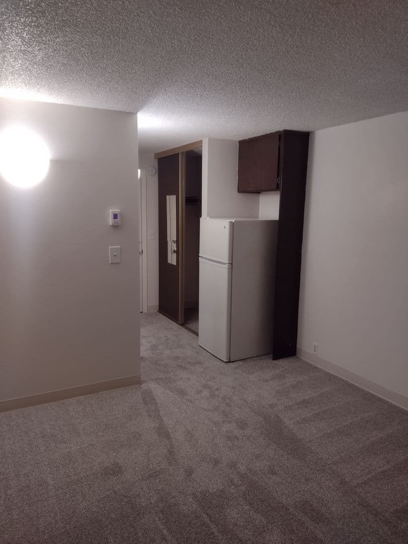 Eugene Apartment: 1475 W. 13th