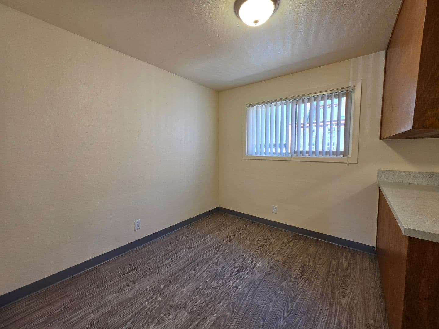Eugene Apartment: 1840 Agate St.