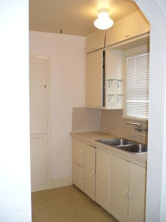 Eugene House: 748 W. 8th
