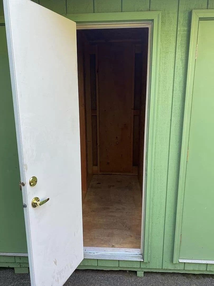 Eugene Apartment: 992 1/2, 996, 1012 W. 4th Ave.