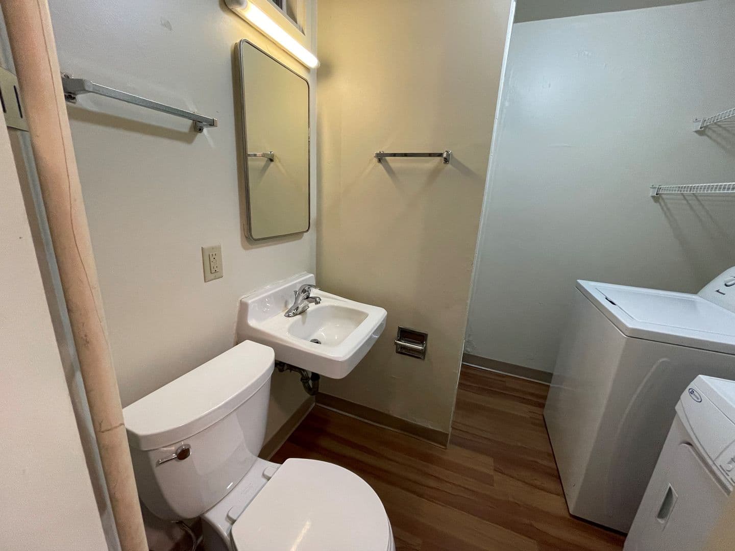 Eugene Apartment: 3985 & 3995 Willamette St.