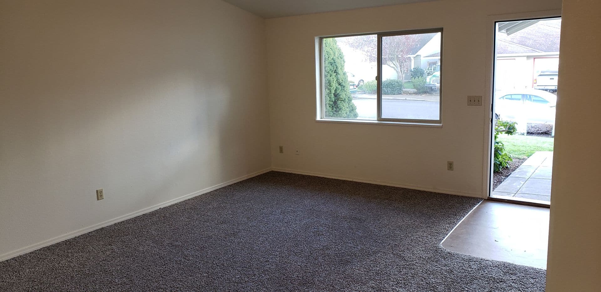 Cottage Grove Apartment: 680  Benjamin Ave.