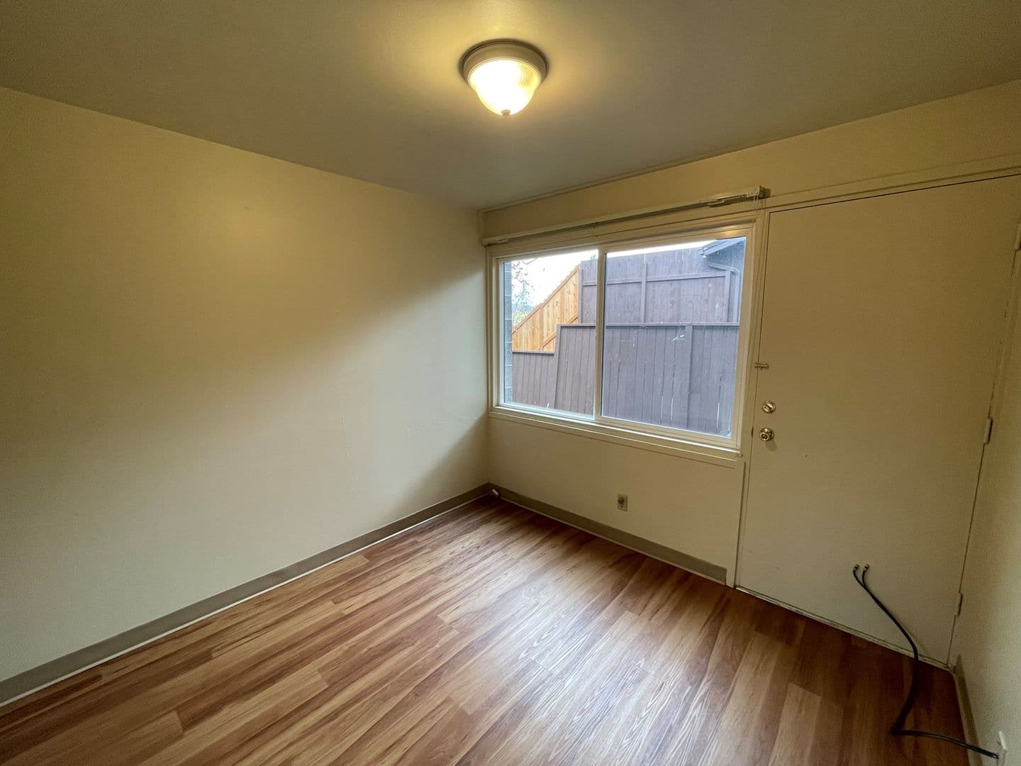 Eugene Apartment: 3985 & 3995 Willamette St.