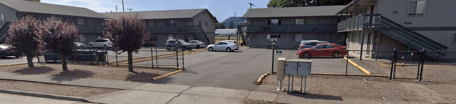 Springfield Apartment: 1017 J St.