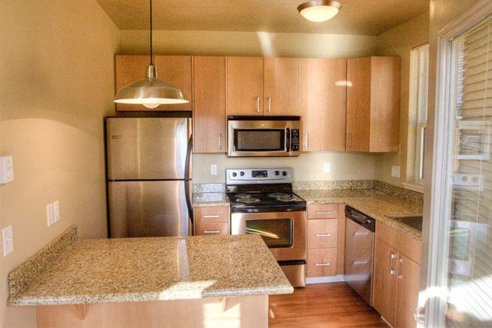 Eugene Apartment: 633 E. 14th Ave. 622 E. 13th Alley