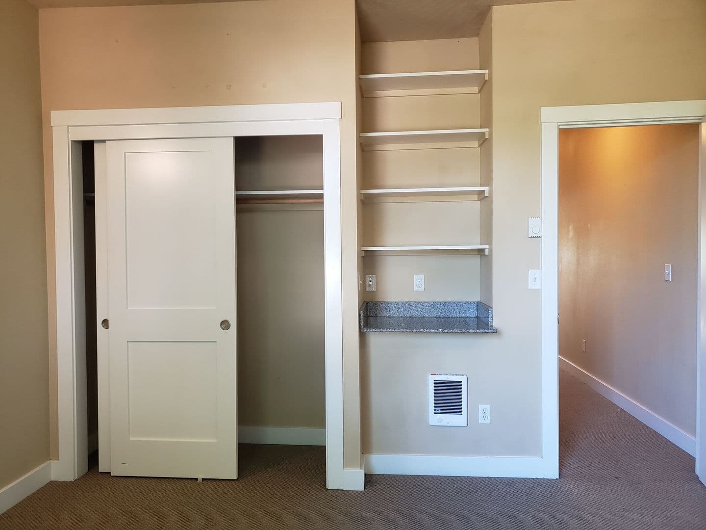 Eugene Apartment: 633 E. 14th Ave. 622 E. 13th Alley