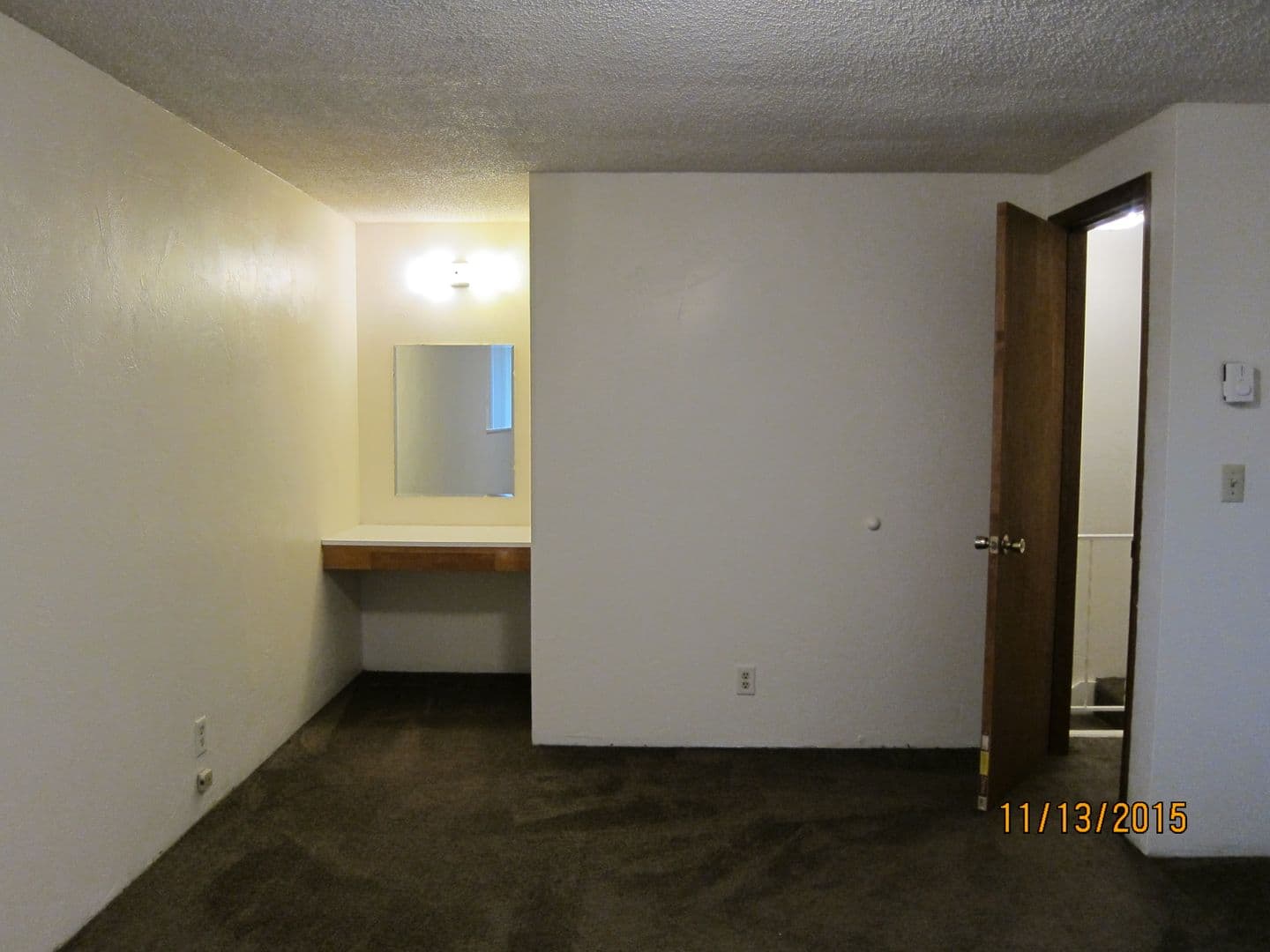 Junction City Apartment: 400 E. 6th Ave.