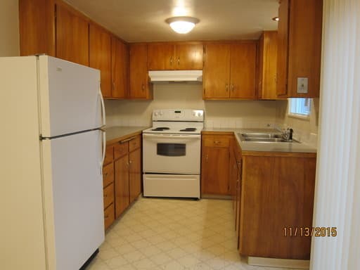 Junction City Apartment: 400 E. 6th Ave.