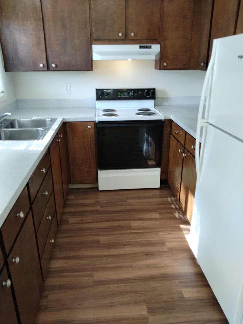 Eugene Apartment: 1247 W. 8th Ave.