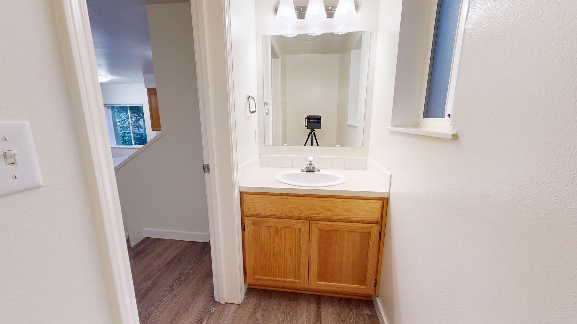 Eugene Apartment: 3050-3098 W. 17th, 2930-3118 Ivy Glen Dr., 1780 Oak Patch Rd.
