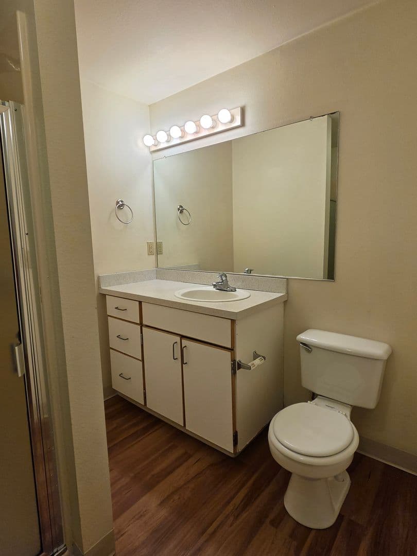 Eugene Apartment: 640 E. 15th Ave.