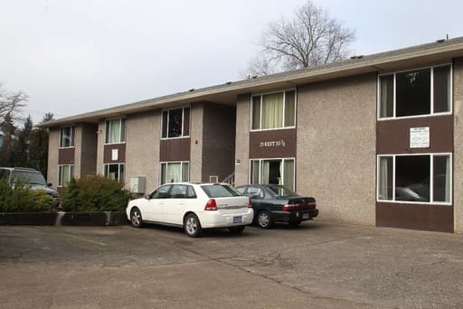 Eugene Apartment: 25 W. 30th & 2966 Willamette